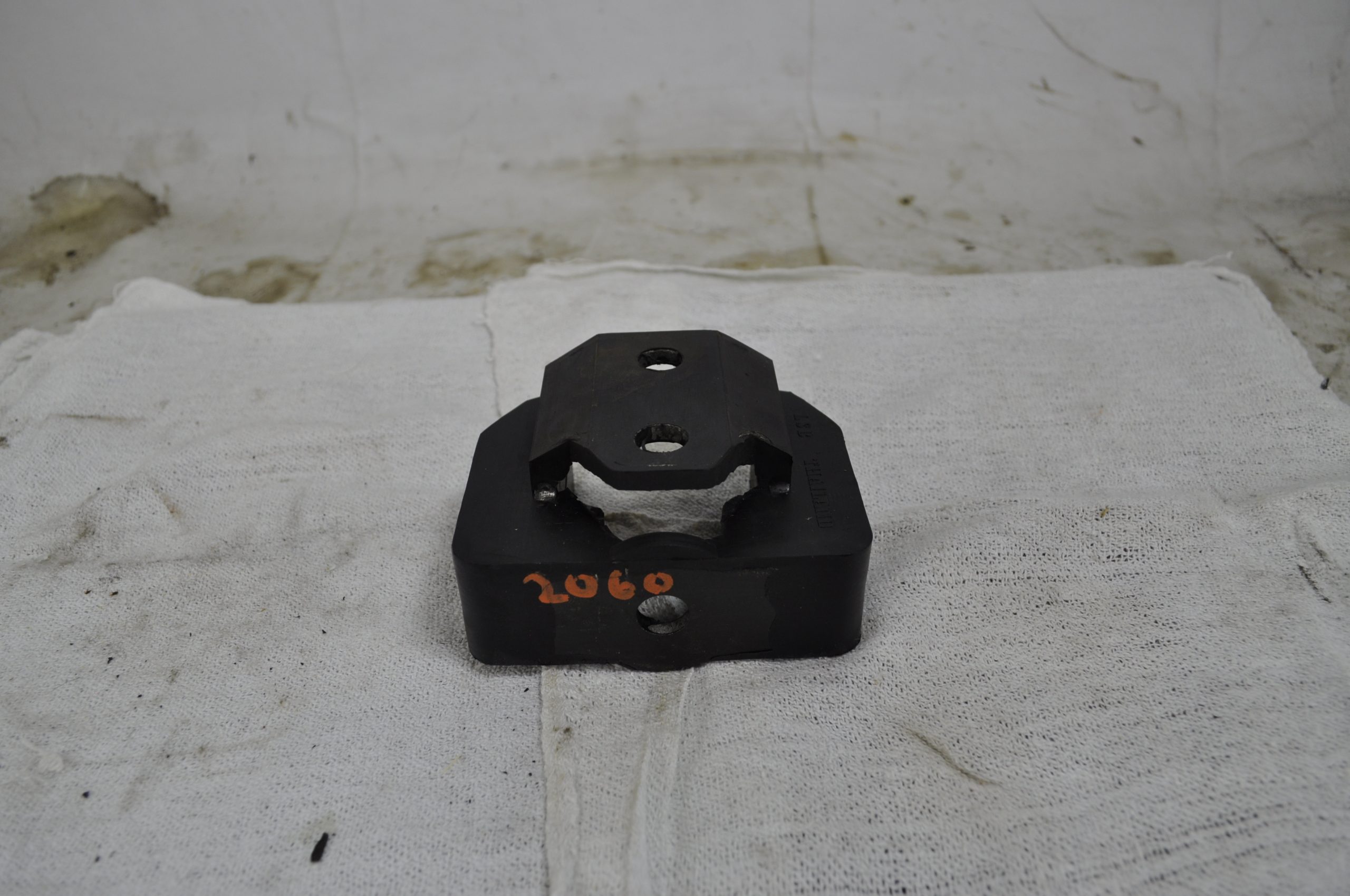 CM2060 - MOTOR MOUNT