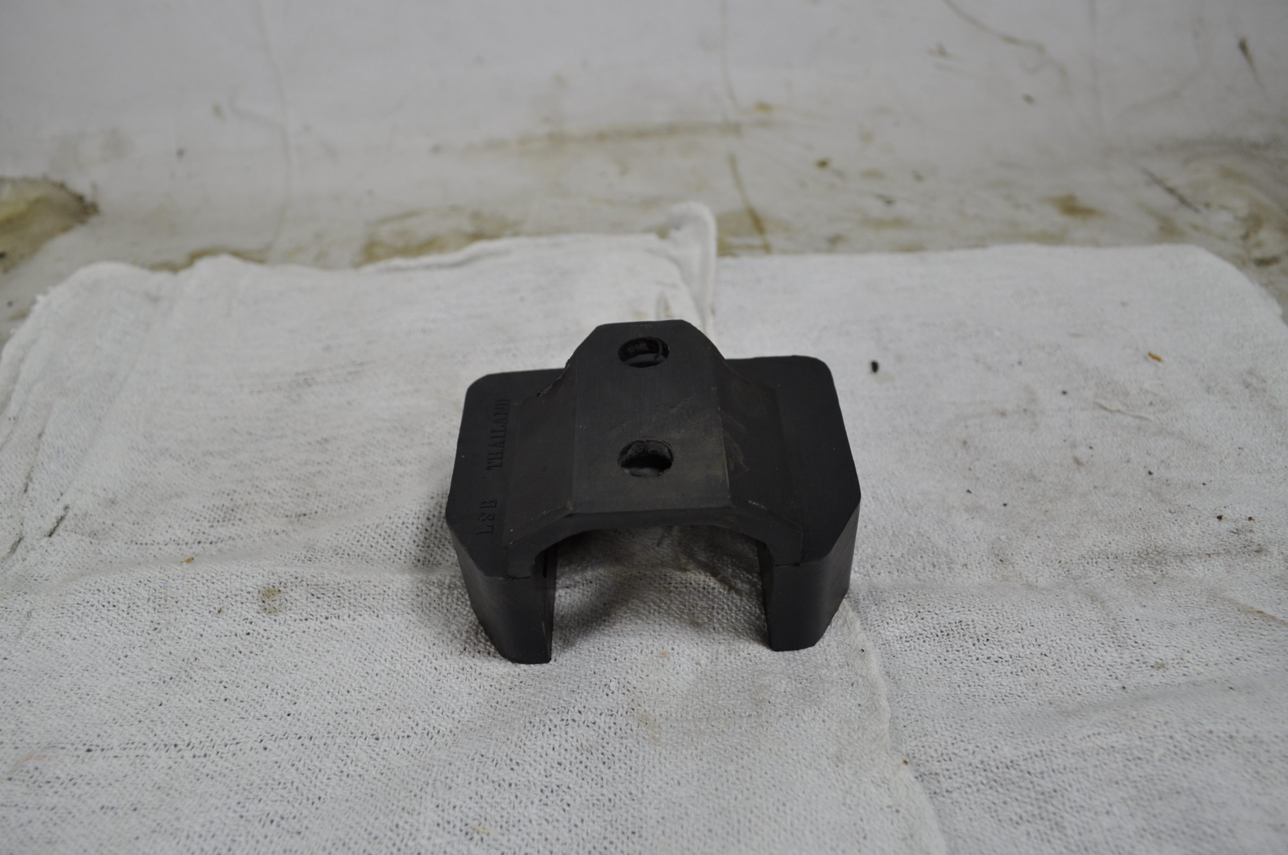 CM2060 - MOTOR MOUNT