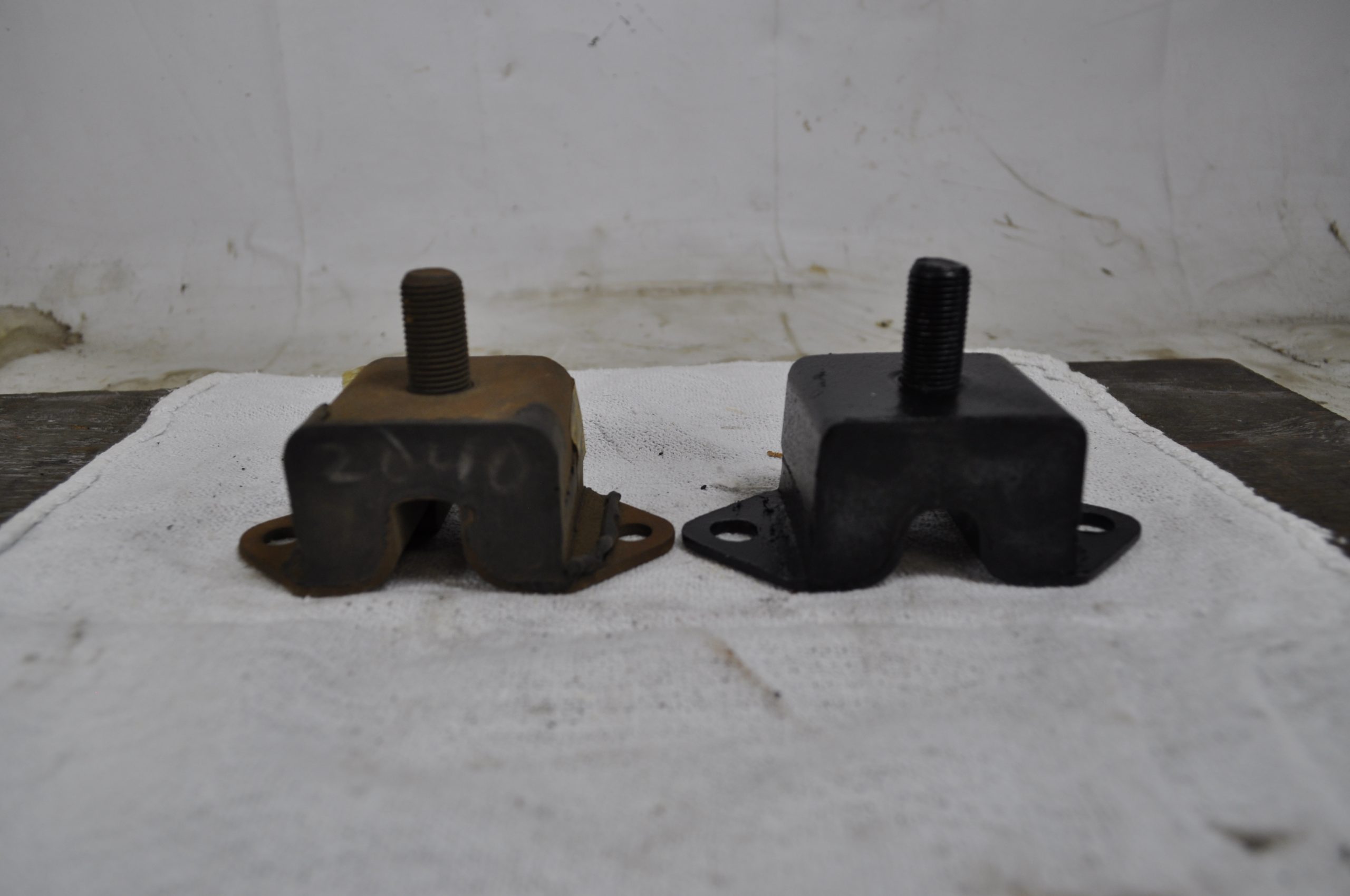 CM2040 - MOTOR MOUNT