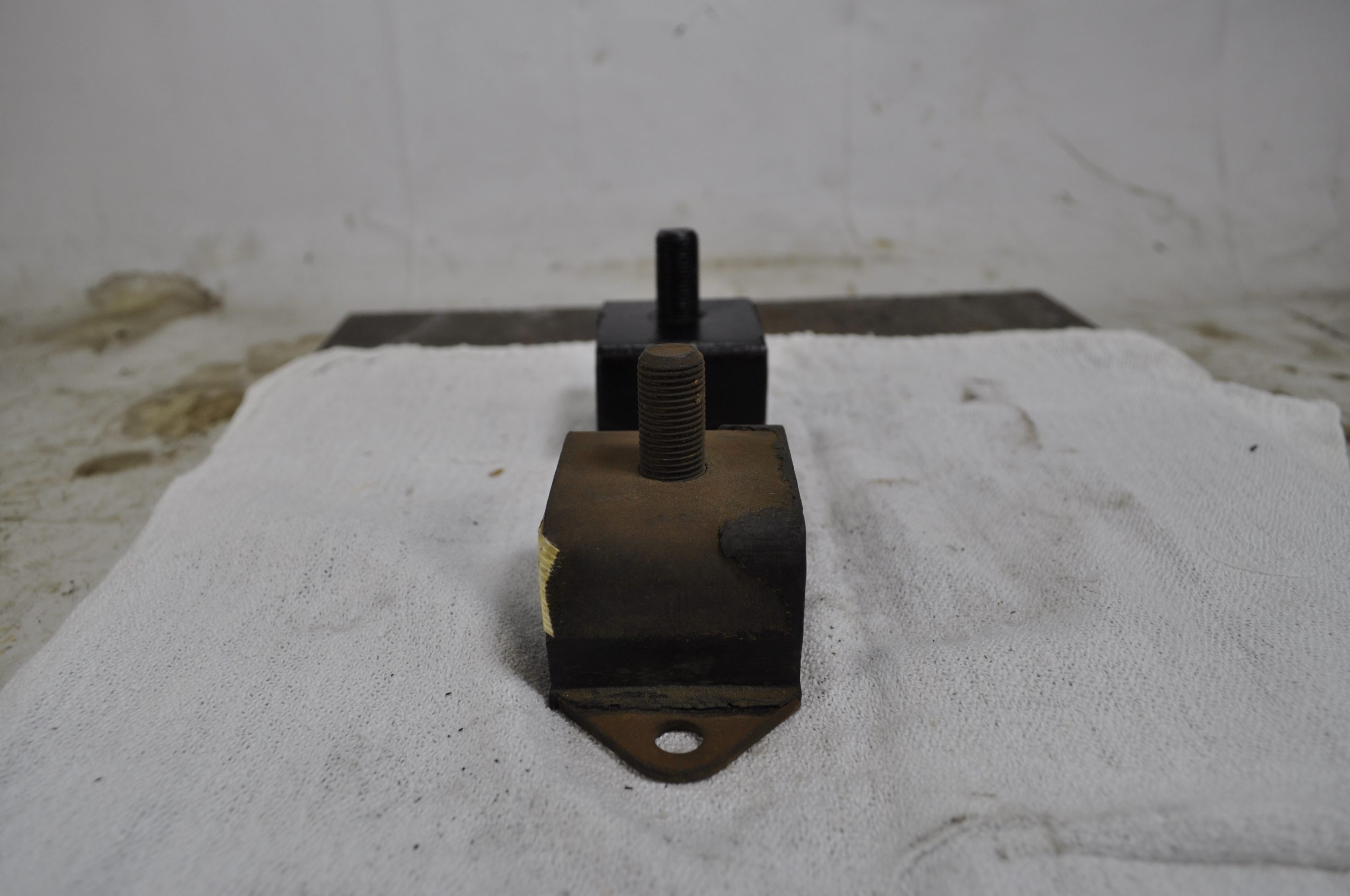CM2040 - MOTOR MOUNT