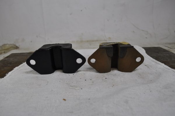 CM2040 - MOTOR MOUNT BOTTOM