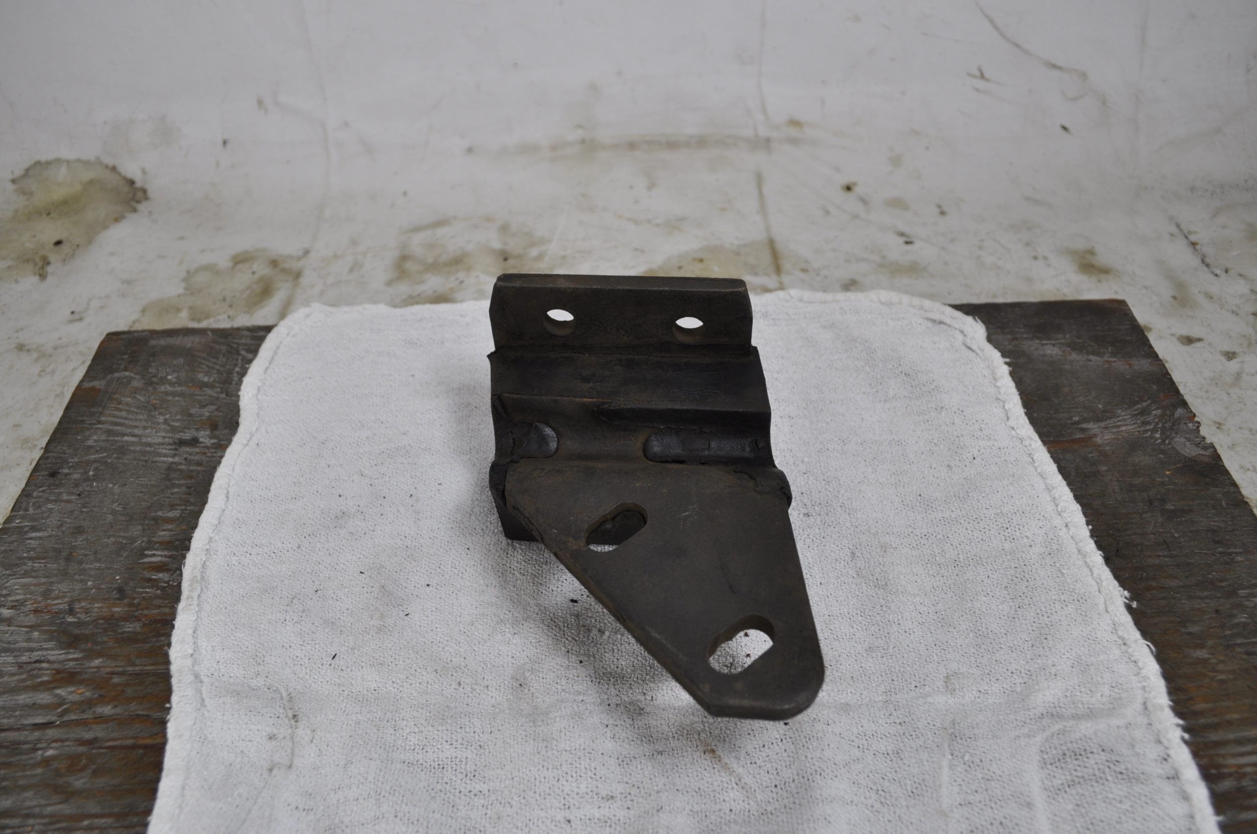 CM2042 - MOTOR MOUNT