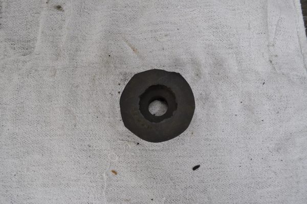 CM2048 - MOTOR MOUNT BOTTOM