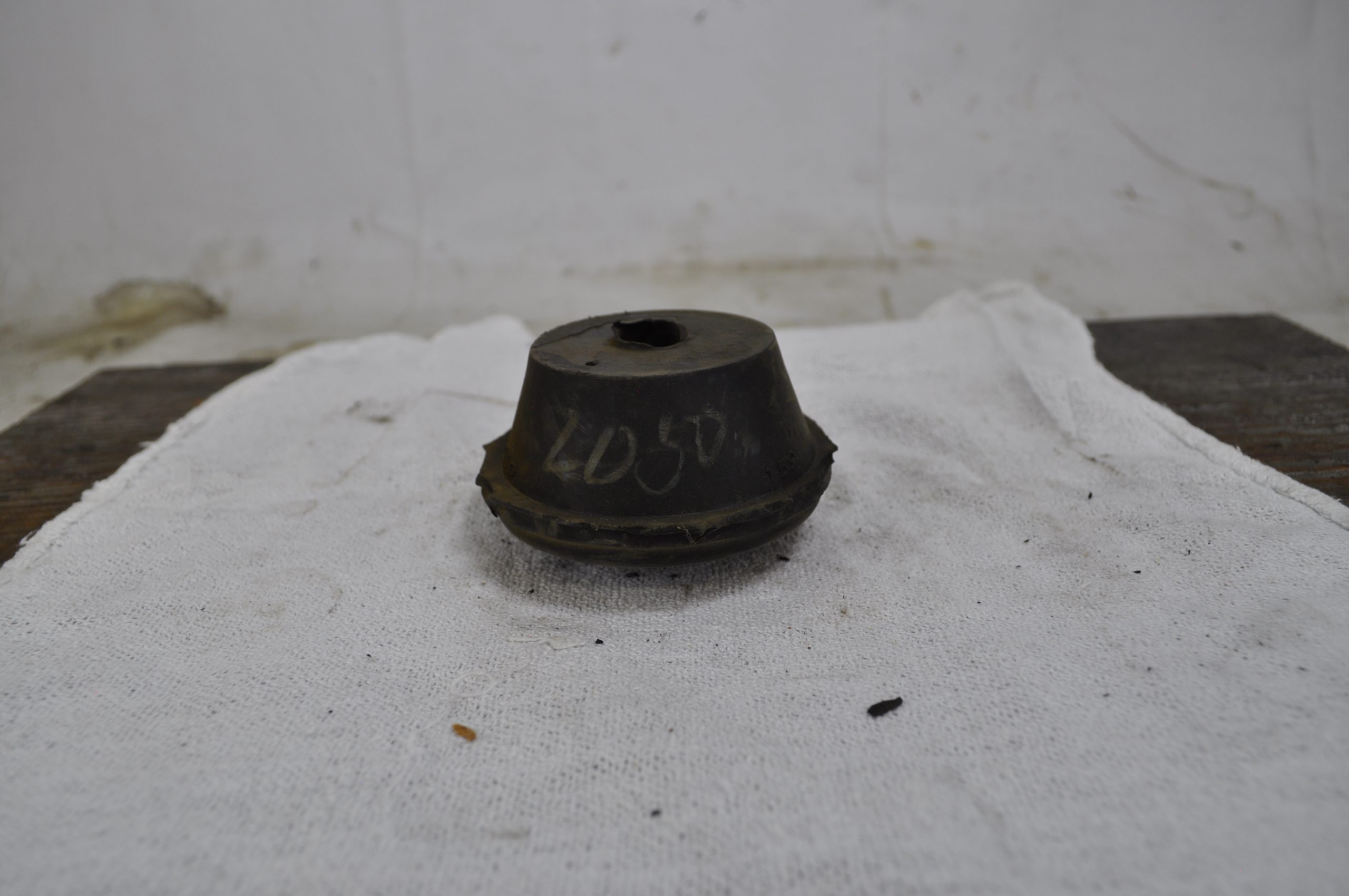 CM2050 - MOTOR MOUNT