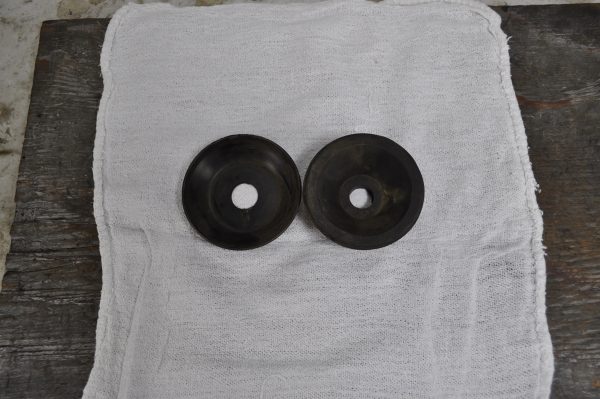 CM2009 - MOTOR MOUNT BOTTOM