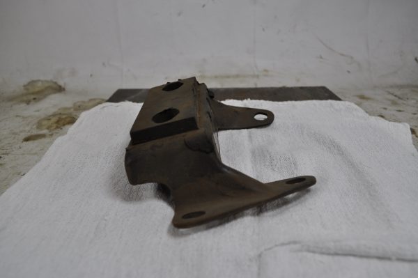 CM2011 - MOTOR MOUNT SIDE