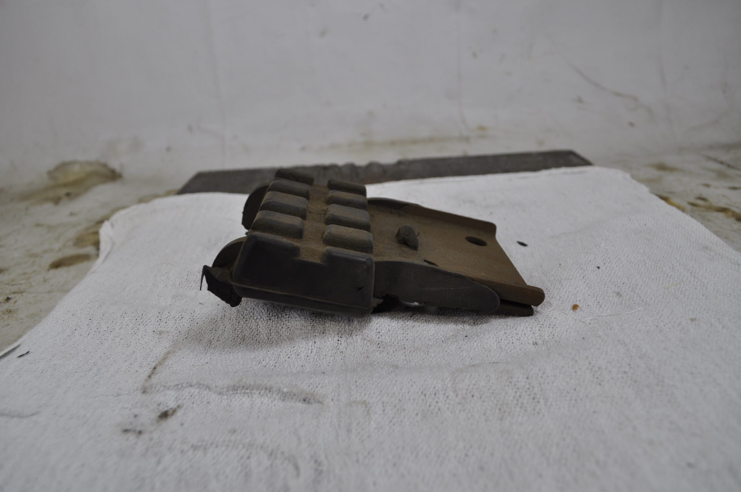 CM2056 - MOTOR MOUNT