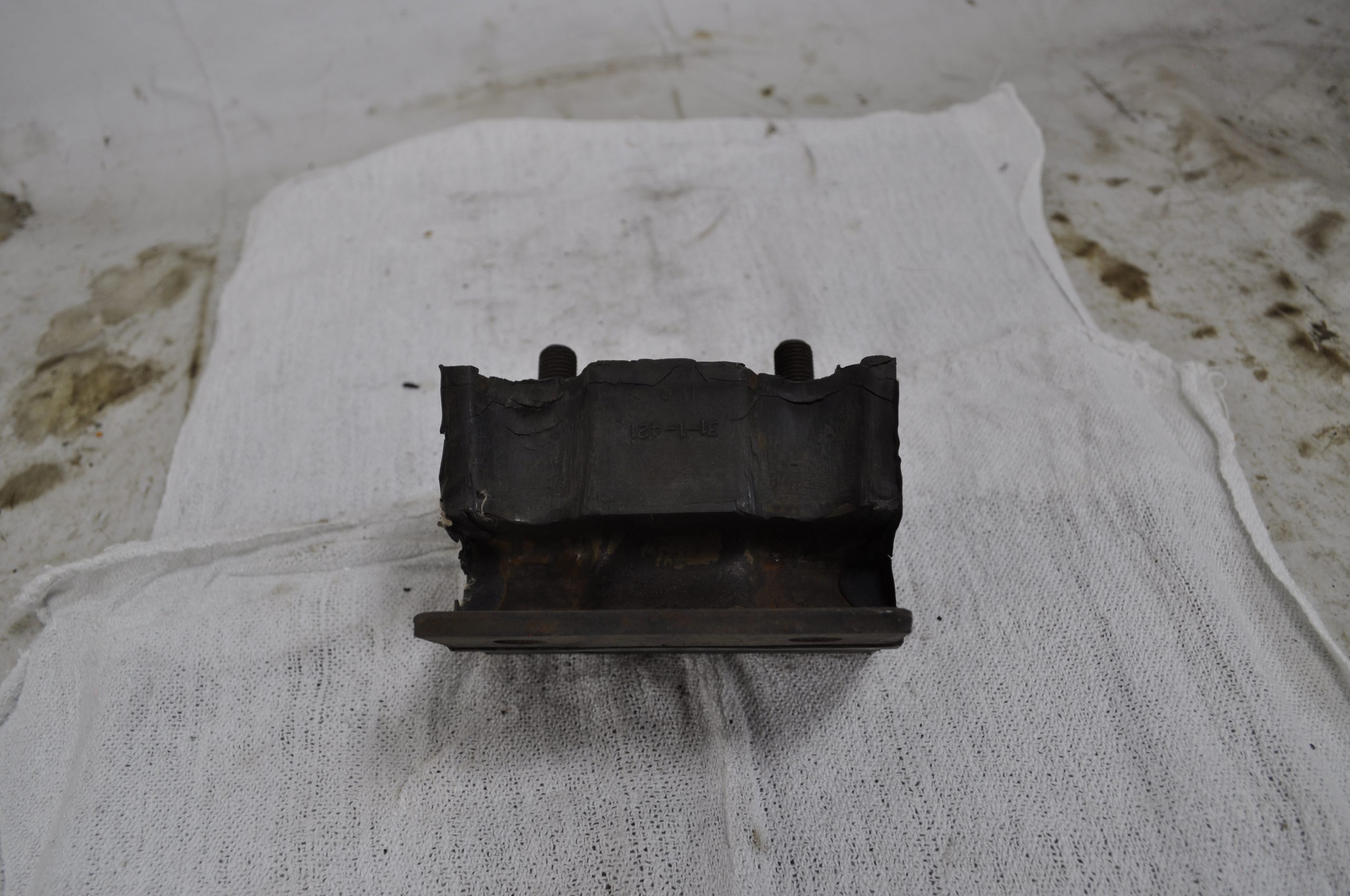 CM2109 - MOTOR MOUNT