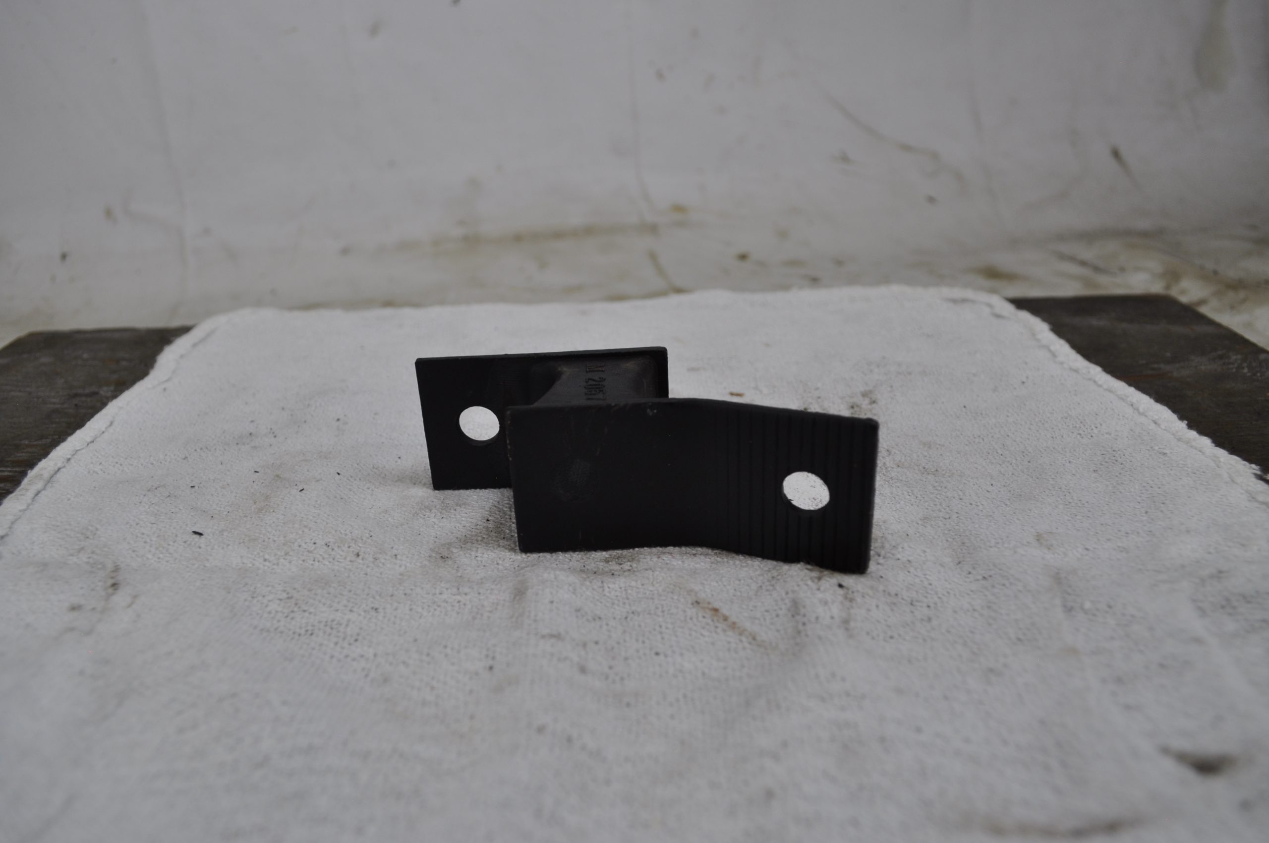 CM2057 - MOTOR MOUNT