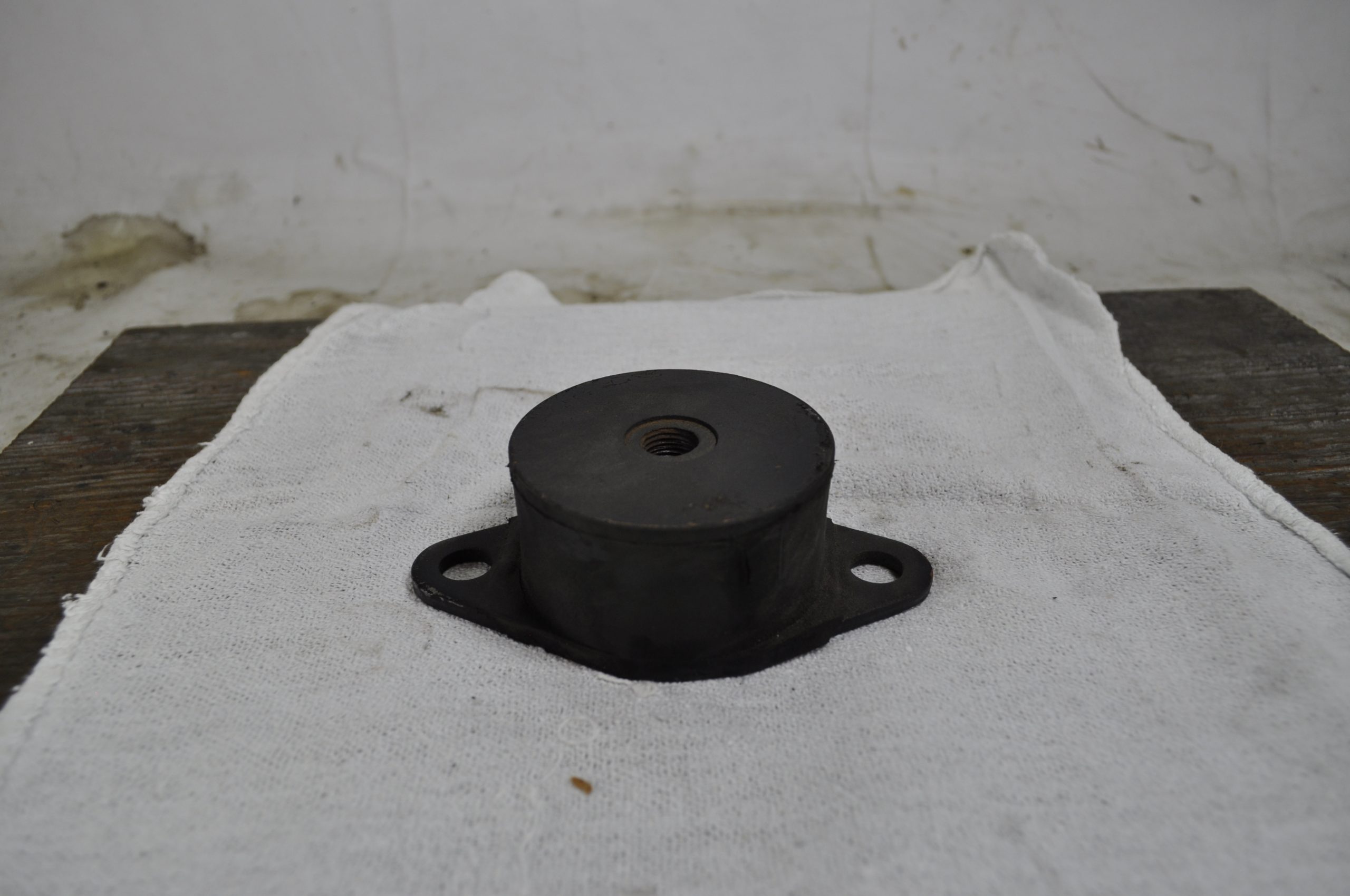 CM1002 - MOTOR MOUNT