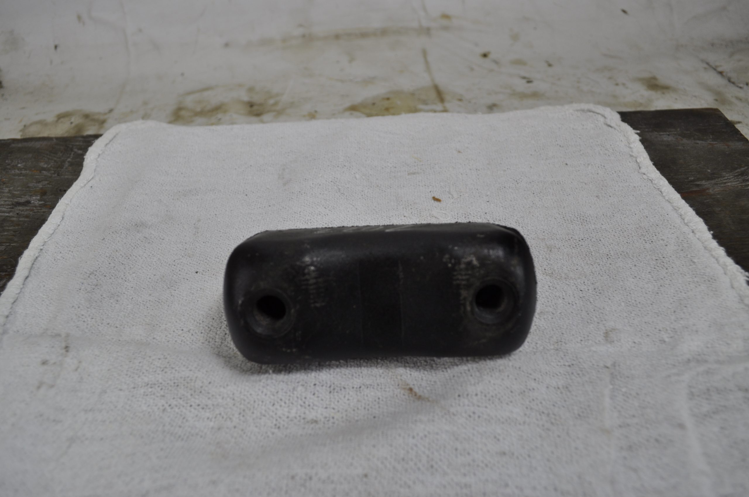 CM2022 - MOTOR MOUNT