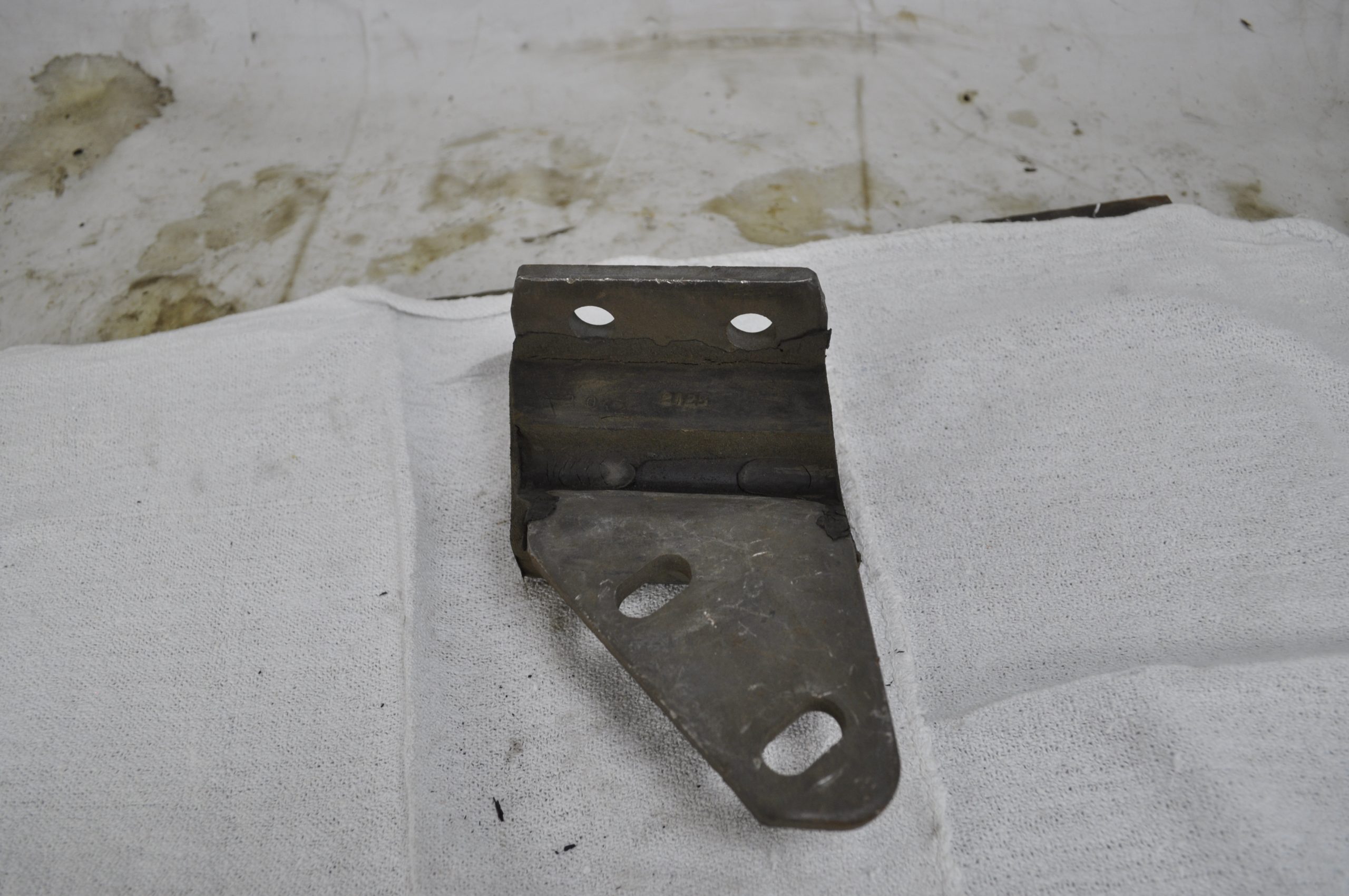 CM2125 - MOTOR MOUNT