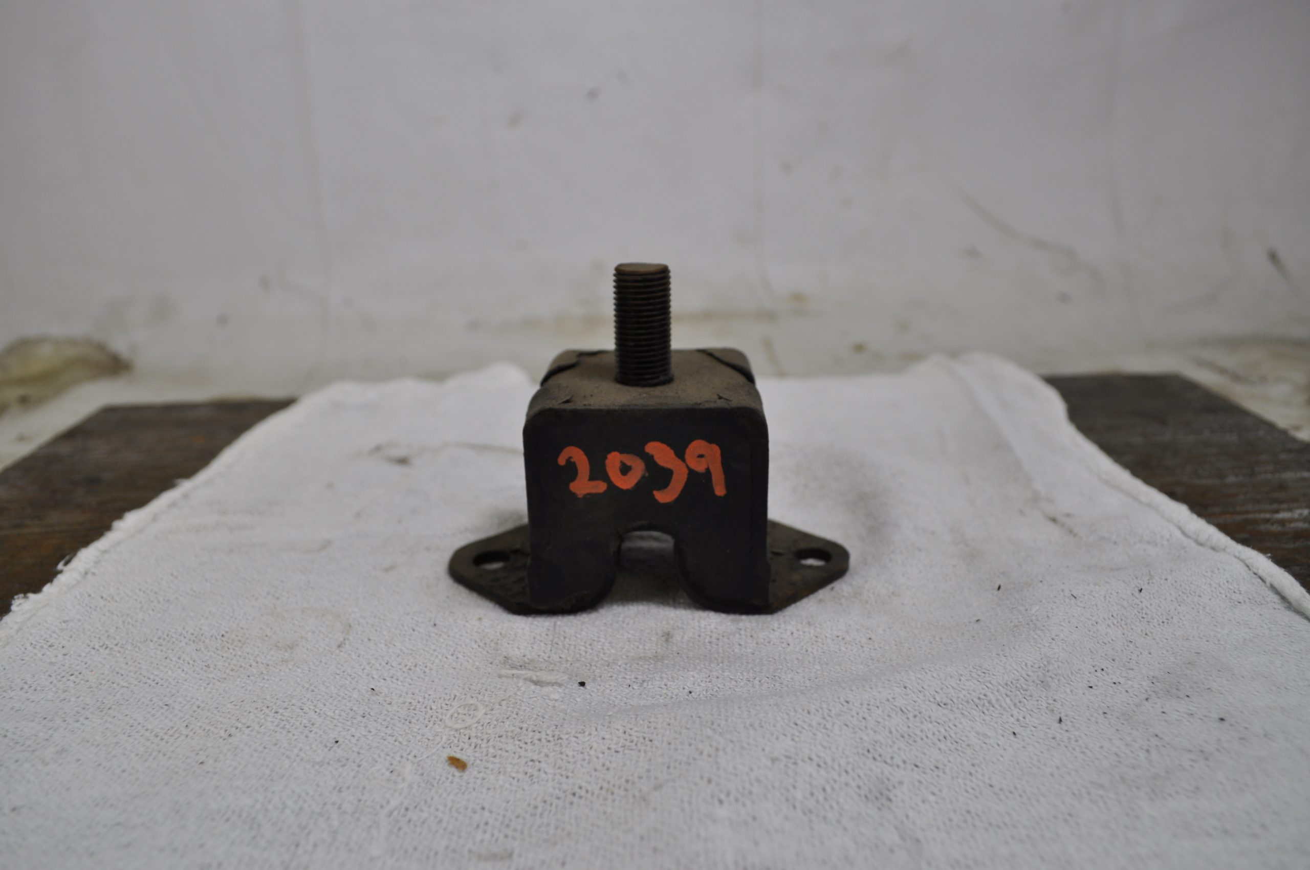 CM2039 - MOTOR MOUNT