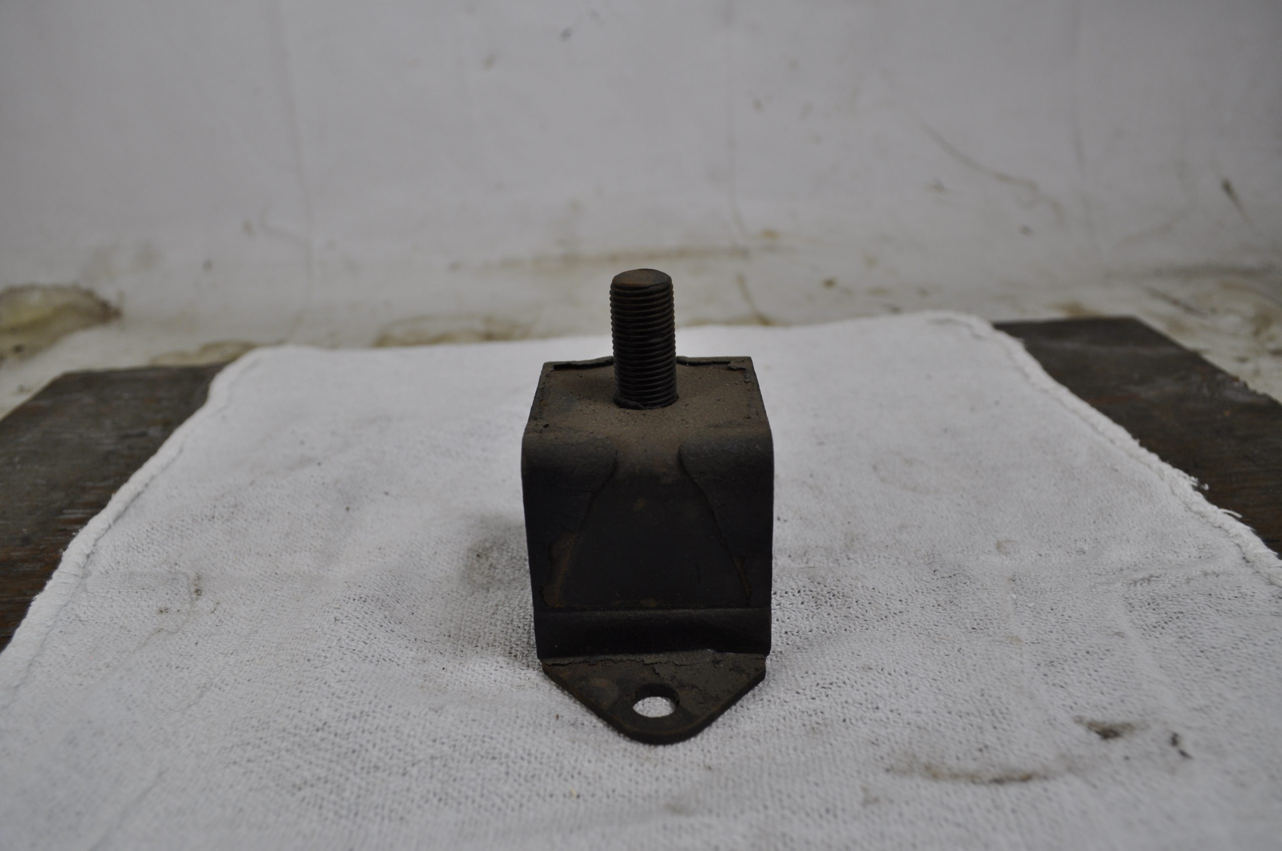 CM2039 - MOTOR MOUNT