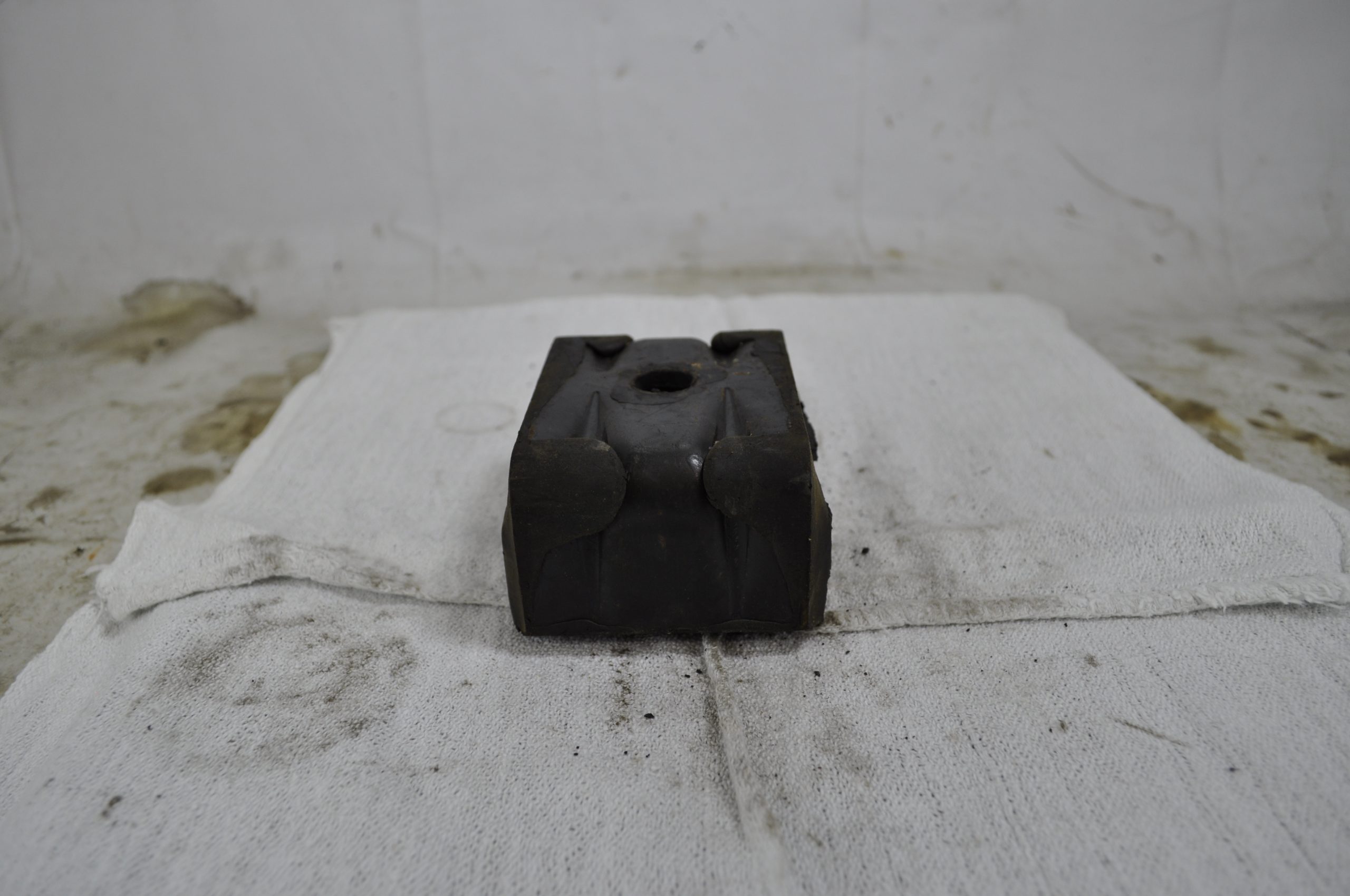 CM2119 - MOTOR MOUNT