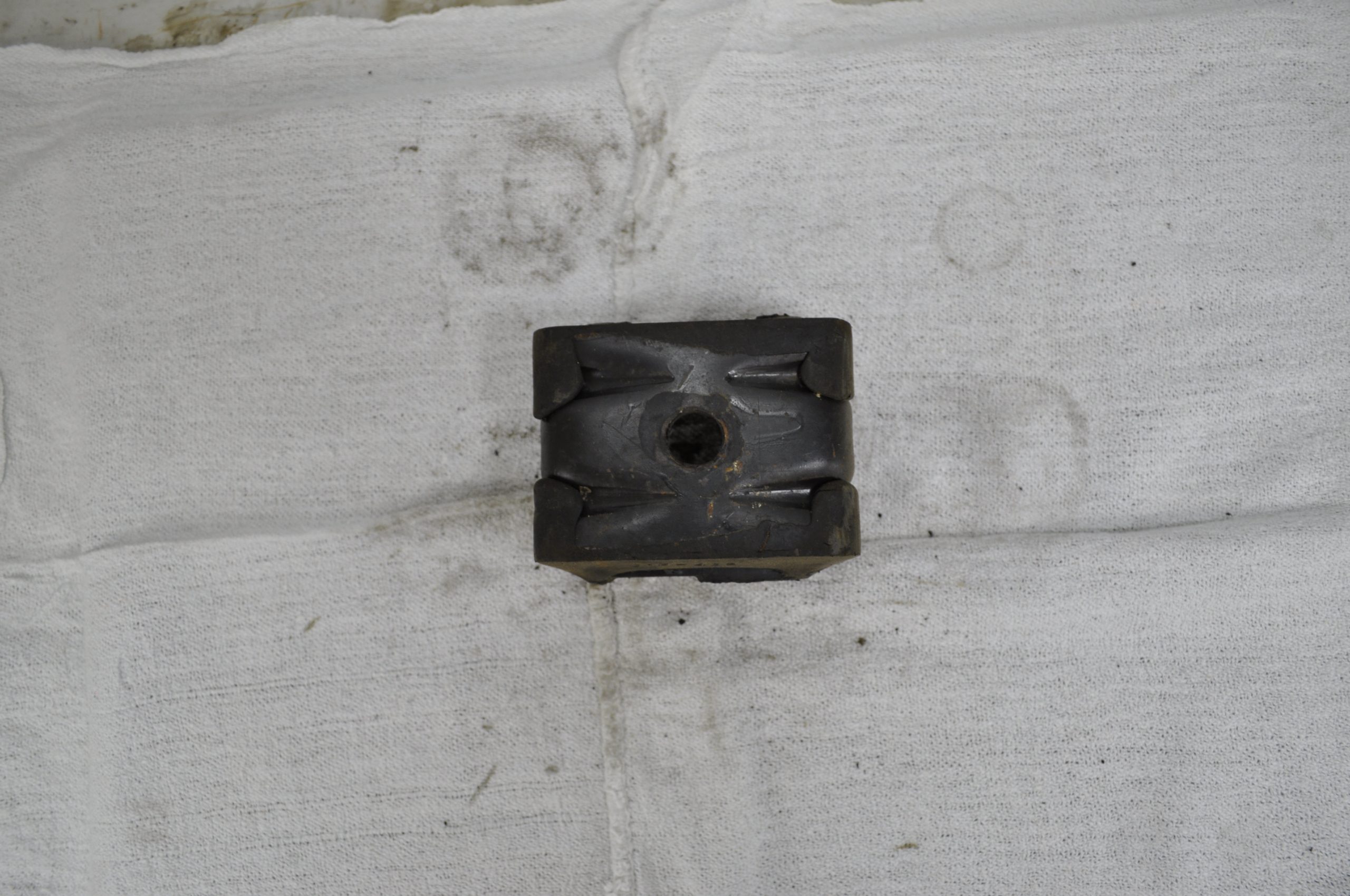 CM2119 - MOTOR MOUNT