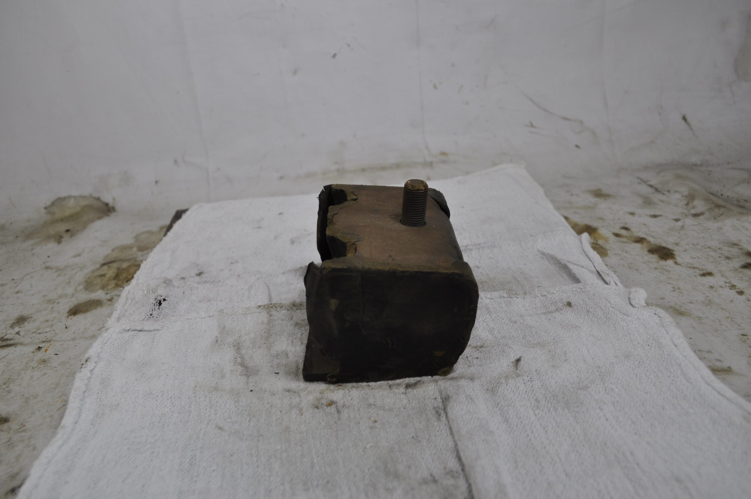 CM2140 - MOTOR MOUNT