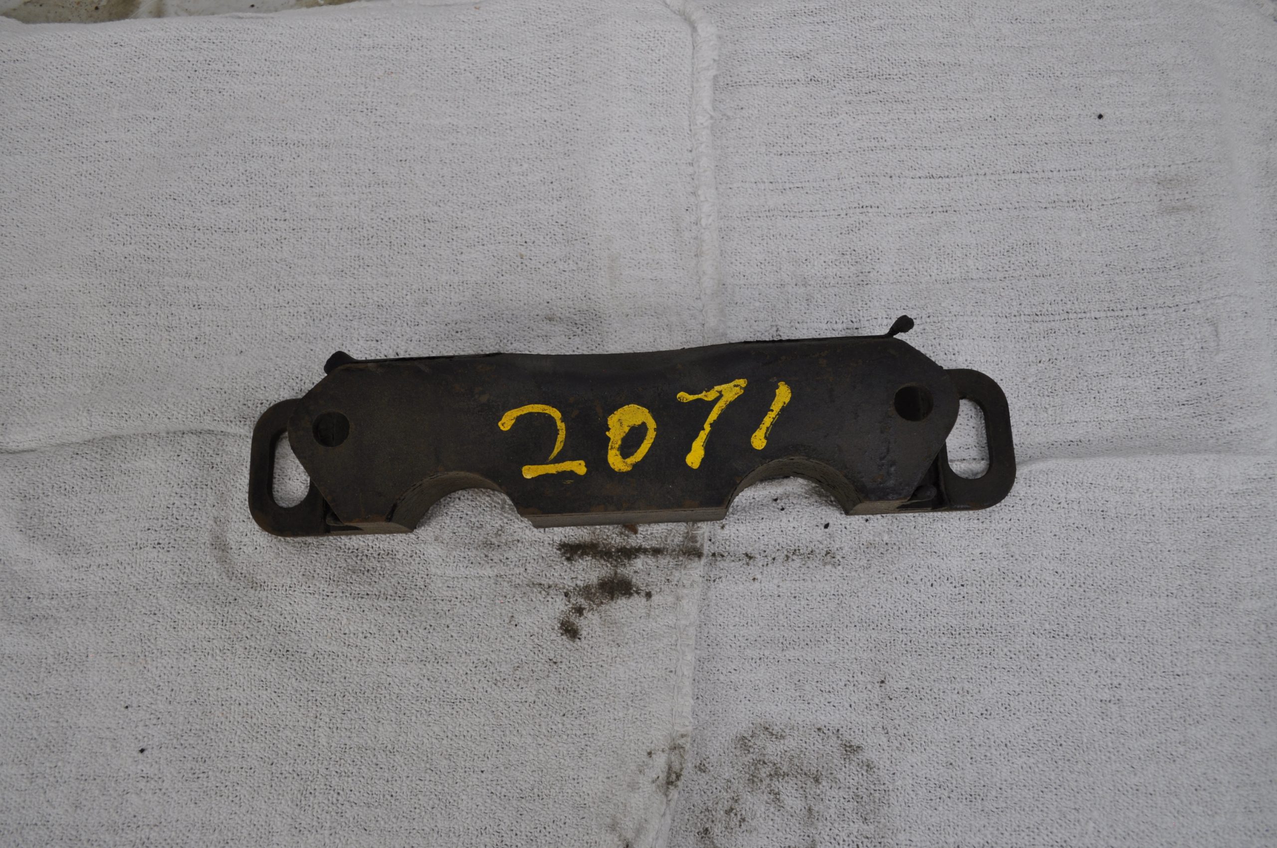 CM2071 - MOTOR MOUNT