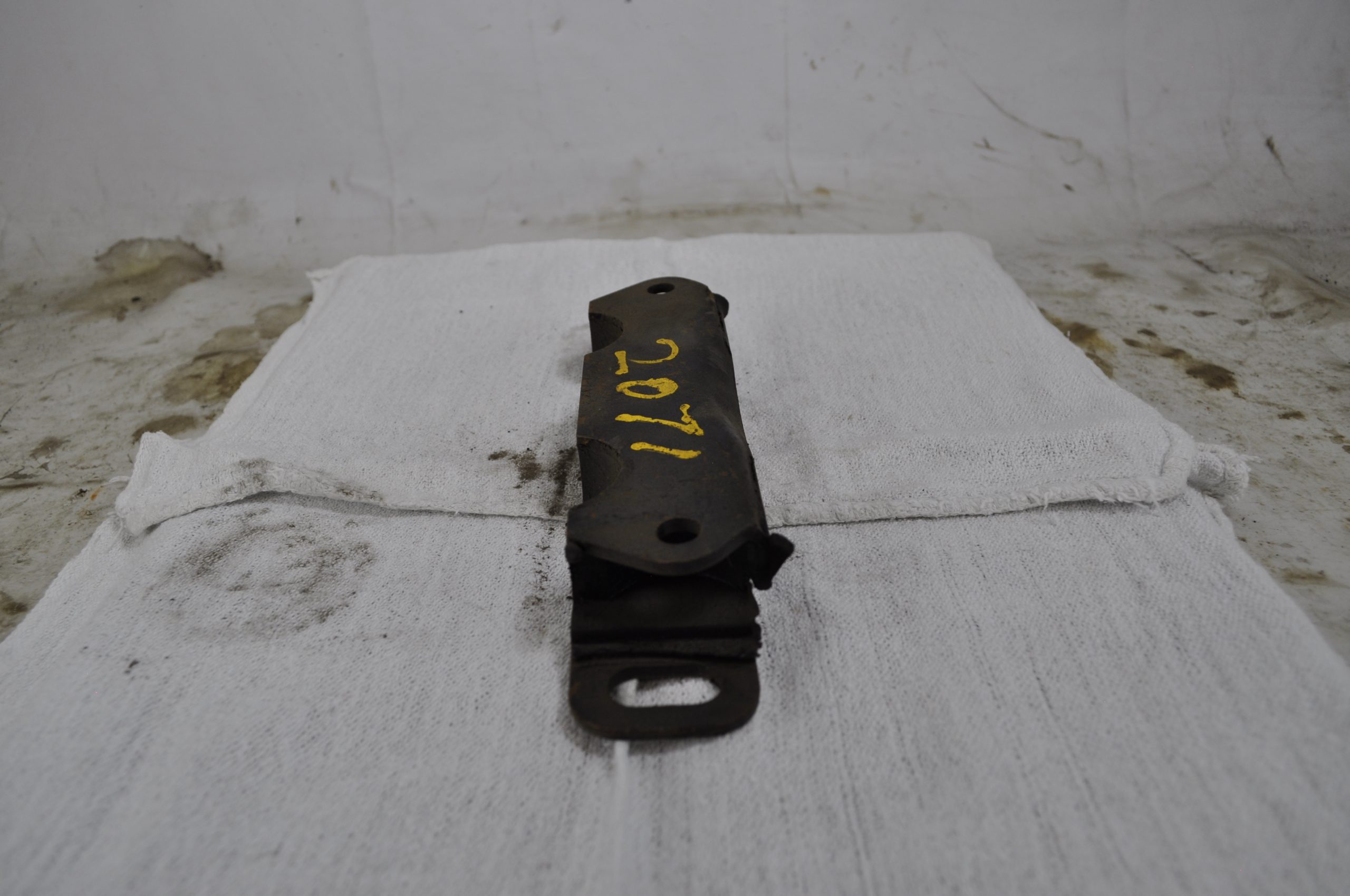 CM2071 - MOTOR MOUNT